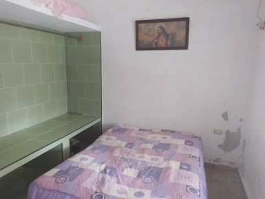 Casa de 5 habitaciones en venta en Las Guásimas, Arroyo Naranjo, La Habana