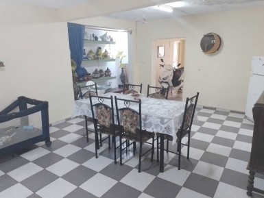 Casa de 5 habitaciones en venta en Las Guásimas, Arroyo Naranjo, La Habana
