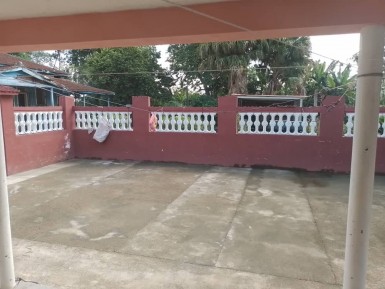 Casa de 5 habitaciones en venta en Las Guásimas, Arroyo Naranjo, La Habana