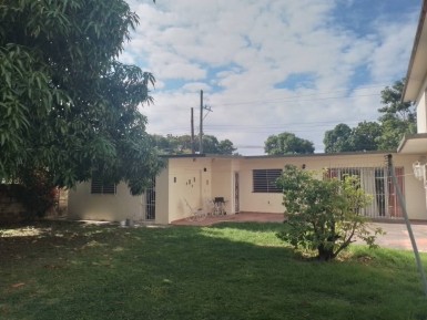 Detached House with 4 bedrooms for sale in Altahabana, Boyeros, La Habana