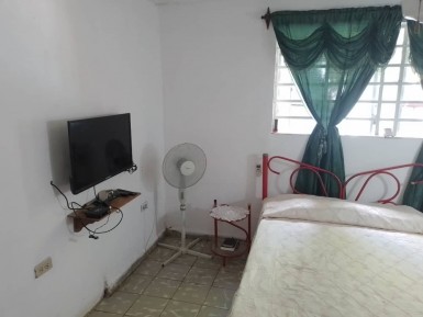 Casa de 2 habitaciones en venta en Barrio Azul, Arroyo Naranjo, La Habana