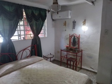 Casa de 2 habitaciones en venta en Barrio Azul, Arroyo Naranjo, La Habana