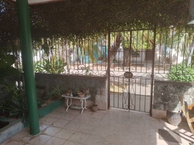 Casa de 3 habitaciones en venta en Buenavista, Playa, La Habana