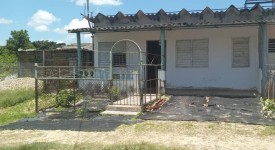 Casa de 2 habitaciones en venta en Cuatro Caminos, Cotorro, La Habana