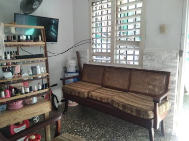 Casa de 2 habitaciones en venta en Los Quemados, Marianao, La Habana