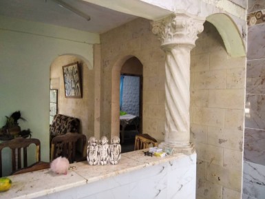 Casa Independiente de 2 habitaciones en venta en Las Cañas, Cerro, La Habana
