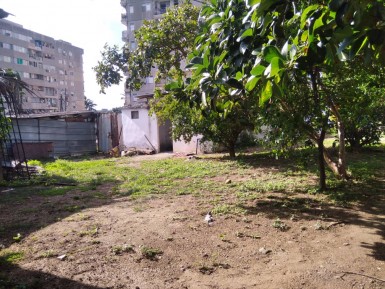 Casa Independiente de 2 habitaciones en venta en Las Cañas, Cerro, La Habana