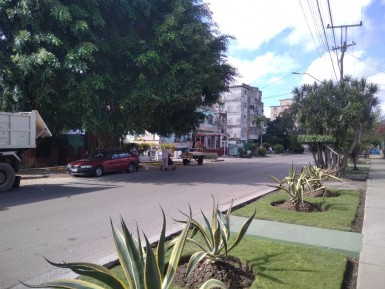 Casa Independiente de 2 habitaciones en venta en Las Cañas, Cerro, La Habana
