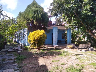 Casa Independiente de 2 habitaciones en venta en Las Cañas, Cerro, La Habana