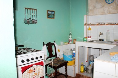 Casa Colonial de 3 habitaciones en venta en Centro Habana, La Habana