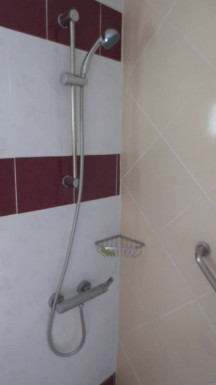 Casa Independiente de 3 habitaciones en venta en Campo Florido, Habana del Este, La Habana