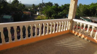 Casa Independiente de 3 habitaciones en venta en Campo Florido, Habana del Este, La Habana