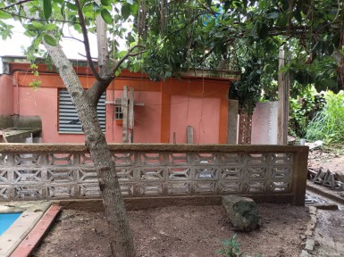 Casa Independiente de 3 habitaciones en venta en Campo Florido, Habana del Este, La Habana