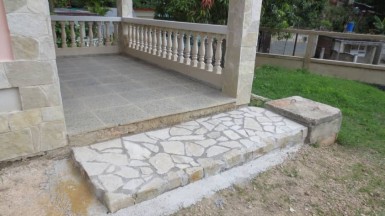 Casa Independiente de 3 habitaciones en venta en Campo Florido, Habana del Este, La Habana