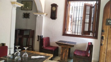 Casa Independiente de 5 habitaciones en venta en Ampliación Almendares, Playa, La Habana