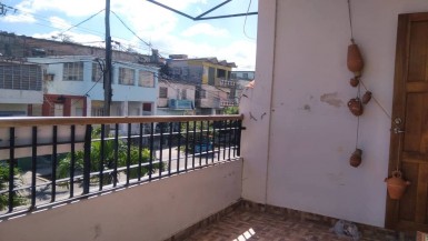 Casa Independiente de 5 habitaciones en venta en Ampliación Almendares, Playa, La Habana