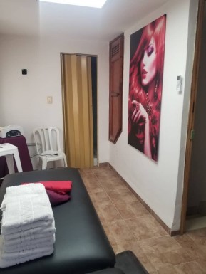 Casa Independiente de 5 habitaciones en venta en Ampliación Almendares, Playa, La Habana