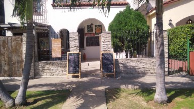 Casa Independiente de 5 habitaciones en venta en Ampliación Almendares, Playa, La Habana