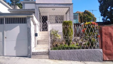 Casa Independiente de 3 habitaciones en venta en Ciudamar, San Miguel del Padrón, La Habana