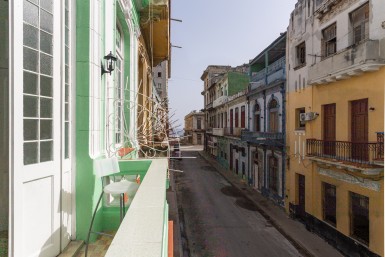 Colonial with 4 bedrooms for sale in San Lázaro, Centro Habana, La Habana