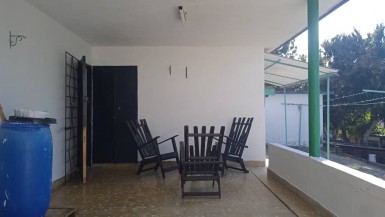 Casa Independiente de 5 habitaciones en venta en Gallega, Guanabacoa, La Habana