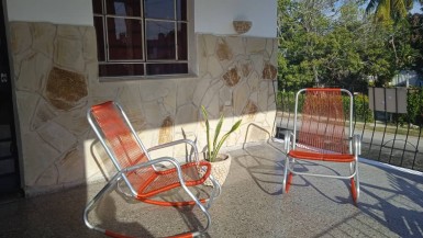 Casa Independiente de 5 habitaciones en venta en Gallega, Guanabacoa, La Habana