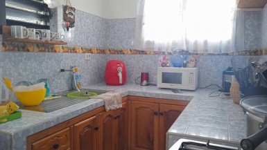 Casa Independiente de 5 habitaciones en venta en Gallega, Guanabacoa, La Habana