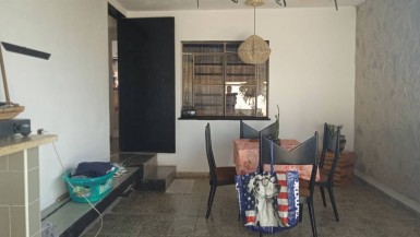 Casa Independiente de 5 habitaciones en venta en Gallega, Guanabacoa, La Habana