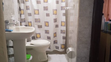 Casa Independiente de 4 habitaciones en venta en Güinera, Arroyo Naranjo, La Habana