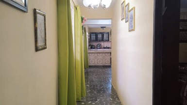 Casa Independiente de 4 habitaciones en venta en Güinera, Arroyo Naranjo, La Habana