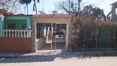 Casa Independiente de 4 habitaciones en venta en Güinera, Arroyo Naranjo, La Habana