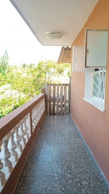 Casa Independiente de 4 habitaciones en venta en Güinera, Arroyo Naranjo, La Habana