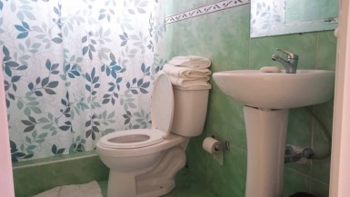 Casa Independiente de 4 habitaciones en venta en Güinera, Arroyo Naranjo, La Habana