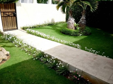 Casa Independiente de 4 habitaciones en venta en Santa Fe, Playa, La Habana