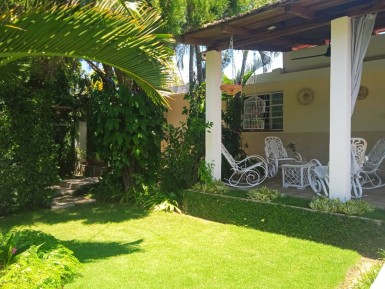 Casa Independiente de 4 habitaciones en venta en Santa Fe, Playa, La Habana