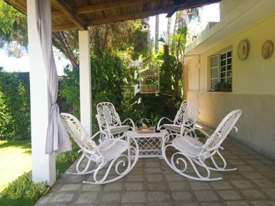 Casa Independiente de 4 habitaciones en venta en Santa Fe, Playa, La Habana