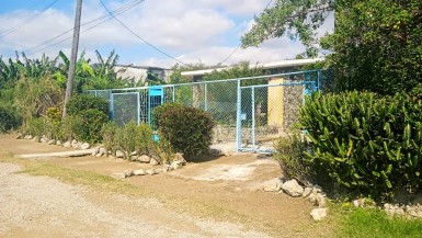 Casa Independiente de 3 habitaciones en venta en Mantilla, Arroyo Naranjo, La Habana