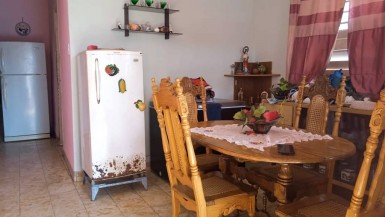 Casa de 2 habitaciones en venta en Santos Suárez, Diez de Octubre, La Habana