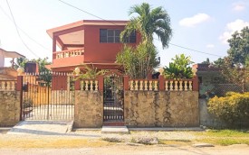 Casa Independiente de 4 habitaciones en venta en Bacuranao, Guanabacoa, La Habana - Miniatura 1