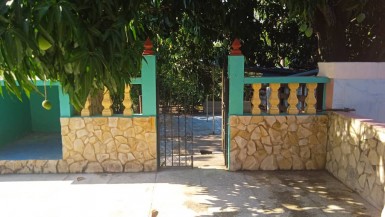 Casa Independiente de 4 habitaciones en venta en Bacuranao, Guanabacoa, La Habana