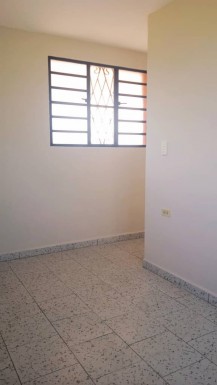 Casa Independiente de 4 habitaciones en venta en Bacuranao, Guanabacoa, La Habana