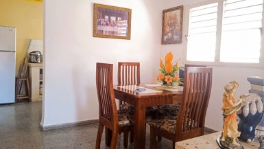 Casa de 2 habitaciones en venta en La Lisa, La Habana