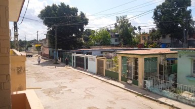 Casa de 2 habitaciones en venta en La Lisa, La Habana