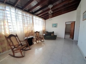 Casa de 7 habitaciones en venta en Diez de Octubre, La Habana - Miniatura 5