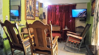 Casa de 3 habitaciones en venta en Poey, Arroyo Naranjo, La Habana