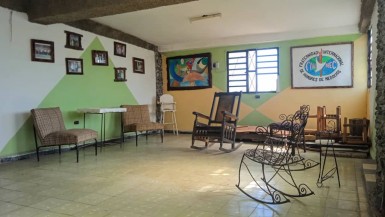 Casa de 3 habitaciones en venta en Poey, Arroyo Naranjo, La Habana