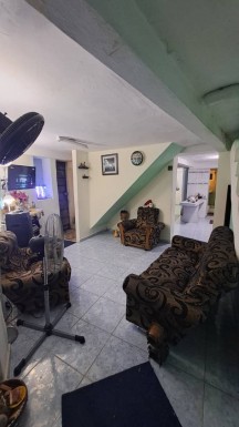 Biplanta de 3 habitaciones en venta en Los Sitios, Centro Habana, La Habana