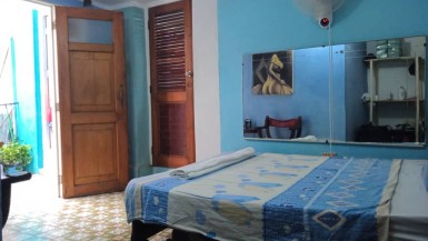 Casa de 7 habitaciones en venta en Dragones, Centro Habana, La Habana