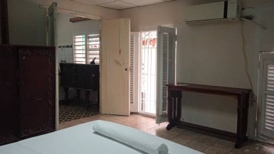 Casa de 7 habitaciones en venta en Dragones, Centro Habana, La Habana