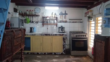 Casa de 7 habitaciones en venta en Dragones, Centro Habana, La Habana